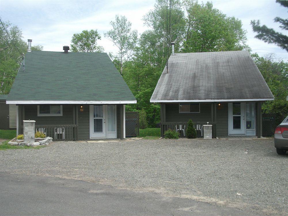 Vila Les Chalets Bo-So-Met Beaupré Exteriér fotografie