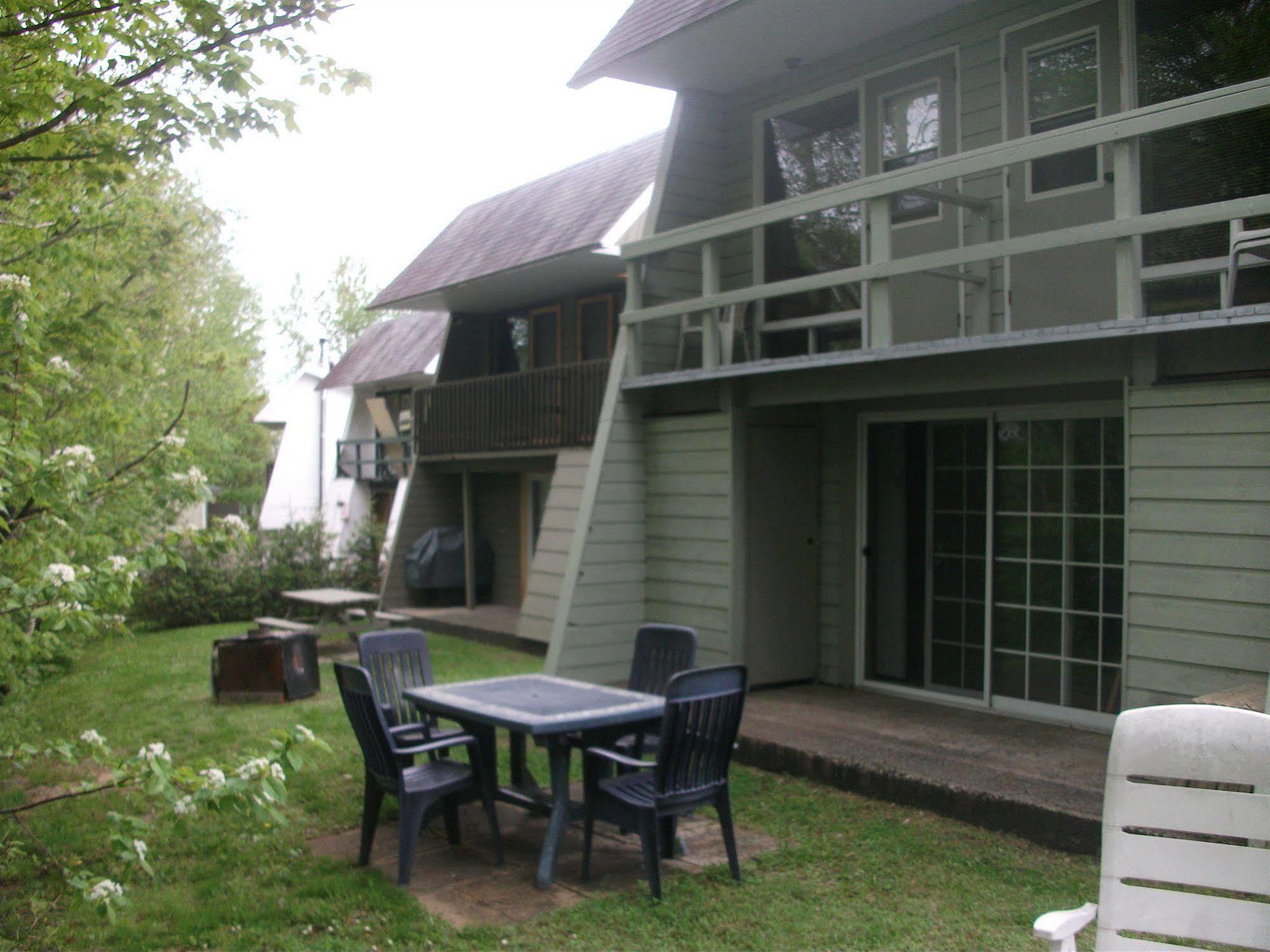 Vila Les Chalets Bo-So-Met Beaupré Exteriér fotografie